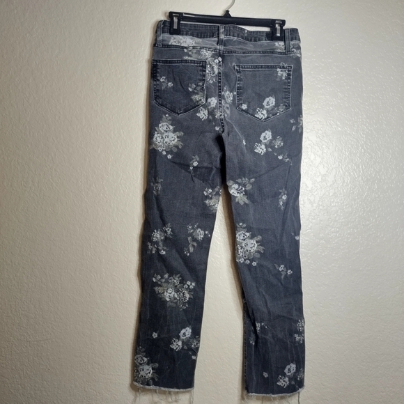 PAIGE Black Light Wash Hoxton Floral Print Straight Leg Jeans sz 28 - Picture 9 of 11